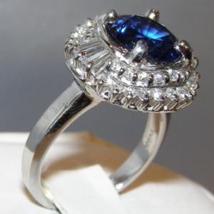 Certified Sapphire and Diamond Platinum Ring 5 cts